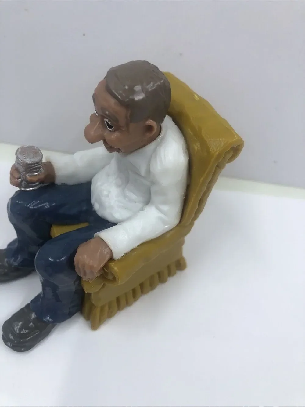 Vtg 1979 Wilton Cake Topper Dollhouse Retirement Old Man Chair Watching TV